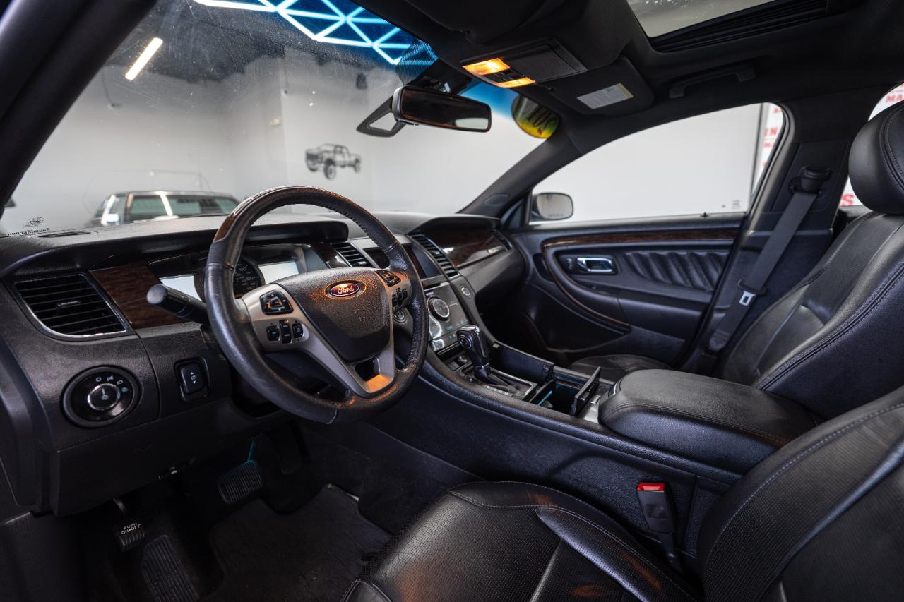 Ford Taurus Limited AWD 2018