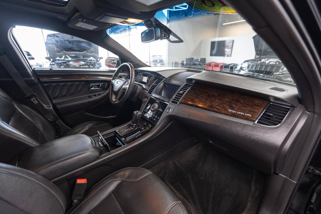 Ford Taurus Limited AWD 2018