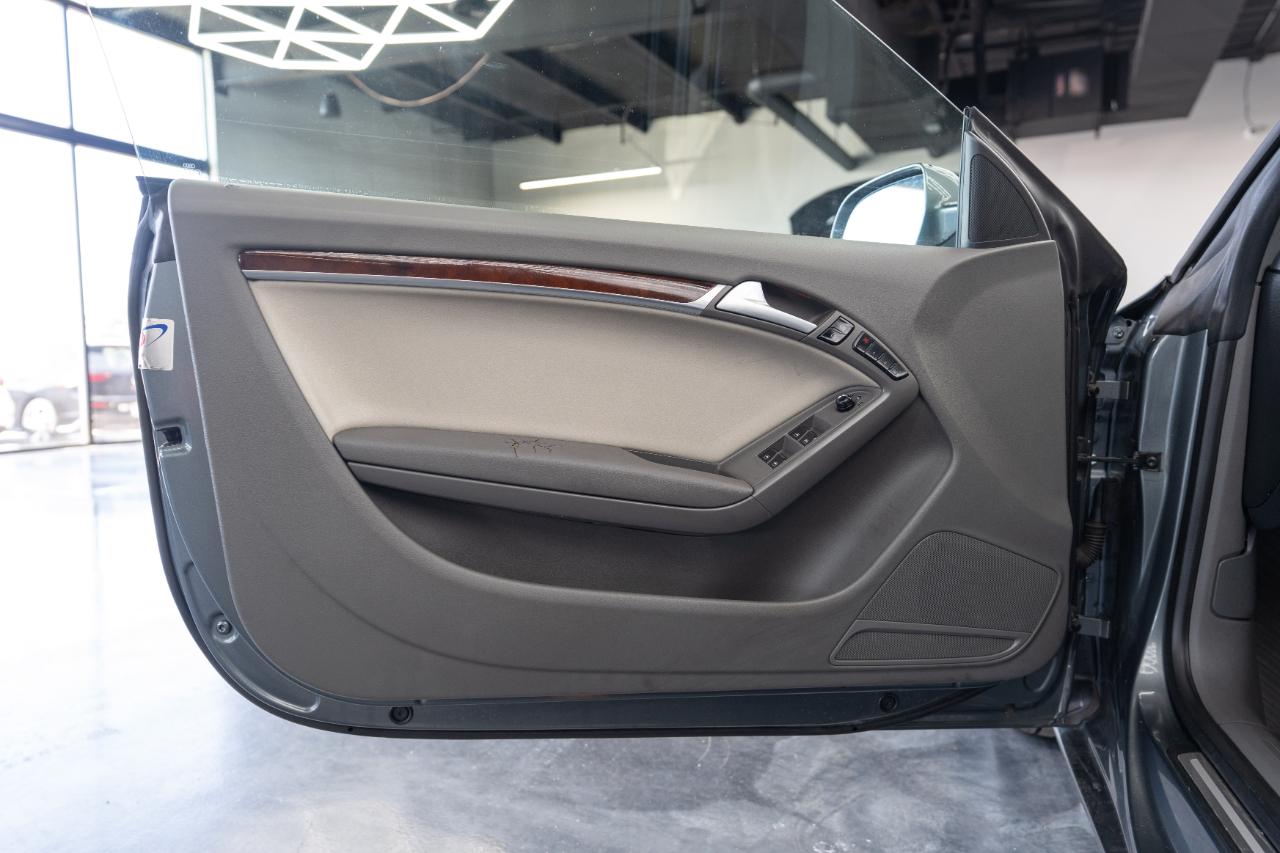 Audi A5 2.0T Premium Plus Cabriolet quattro 2012