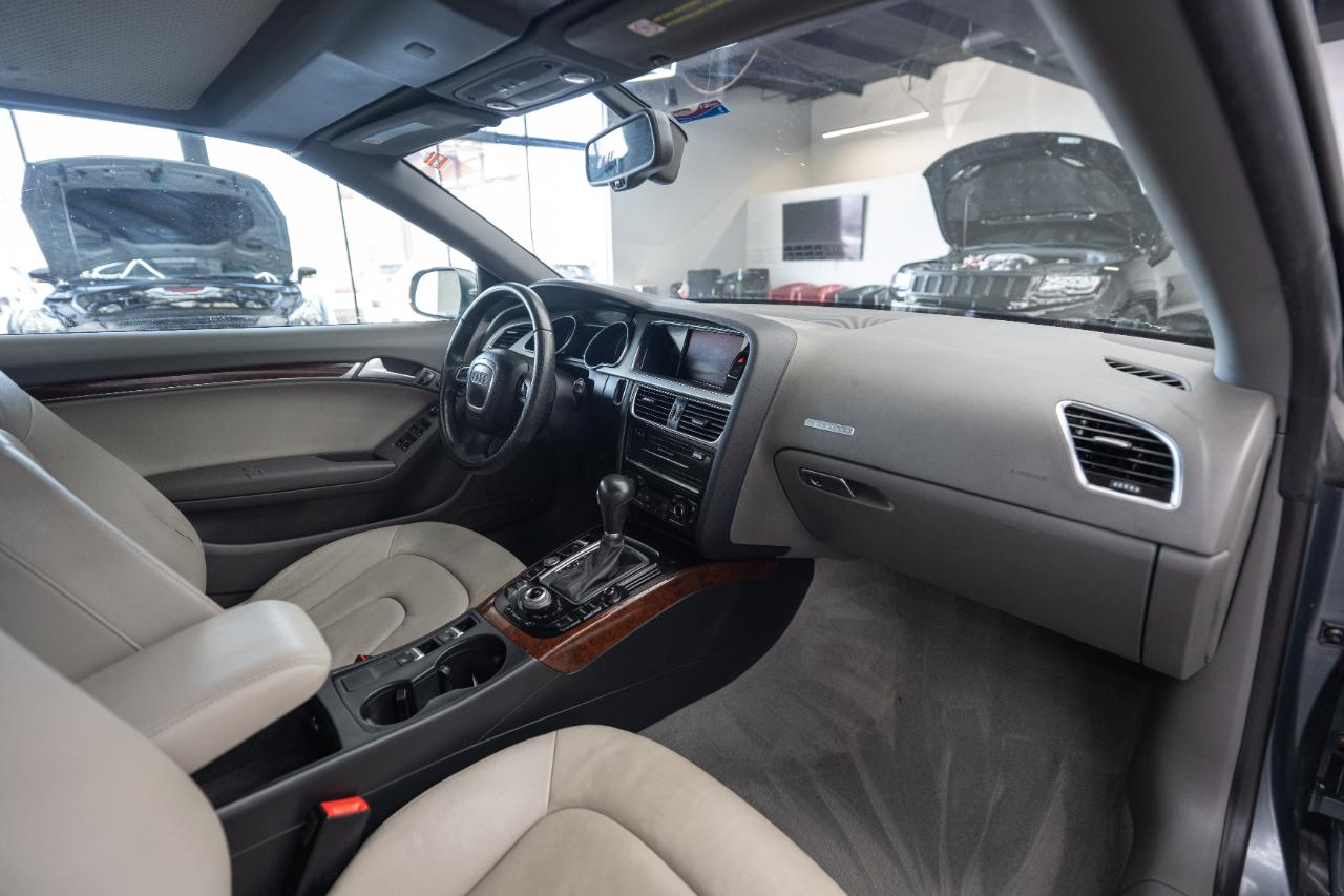 Audi A5 2.0T Premium Plus Cabriolet quattro 2012