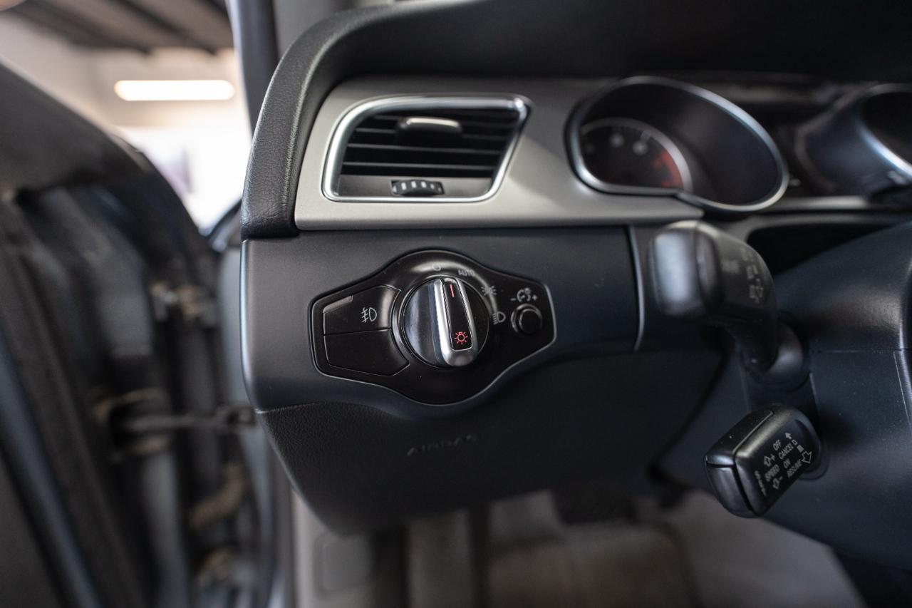 Audi A5 2.0T Premium Plus Cabriolet quattro 2012