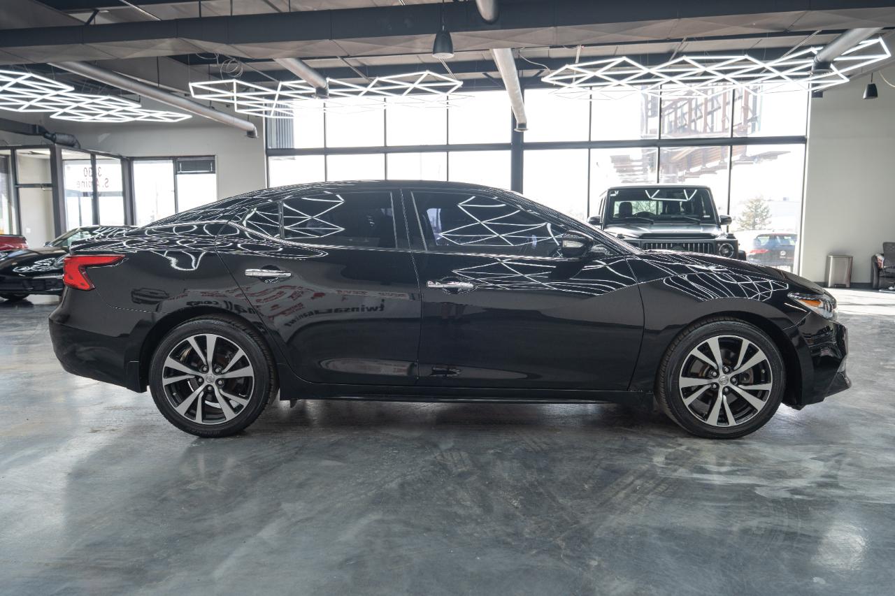 Nissan Maxima 3.5 SV 2018