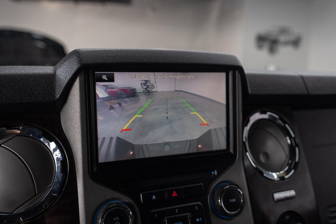 Ford F-350 SD Lariat Crew Cab 4WD 2015