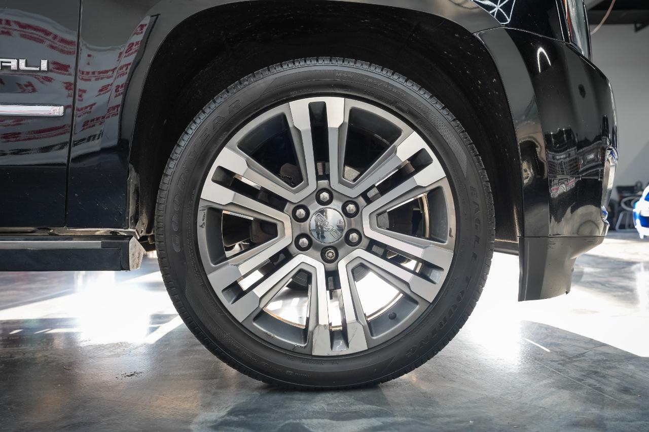 GMC Yukon Denali 4WD 2018