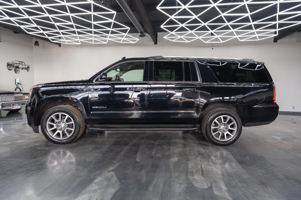 GMC Yukon XL Denali 4WD 2020