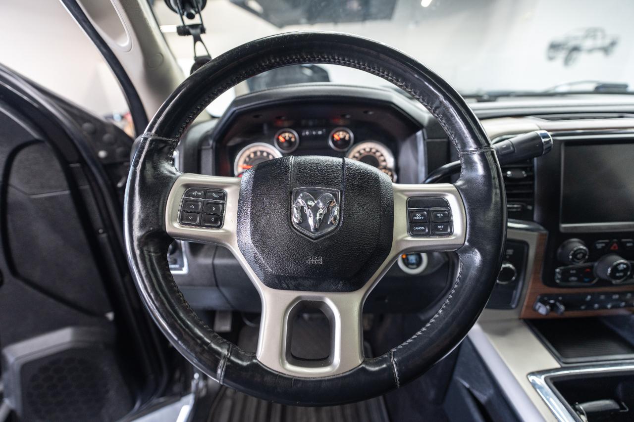 RAM 3500 Laramie Mega Cab 4WD DRW 2015