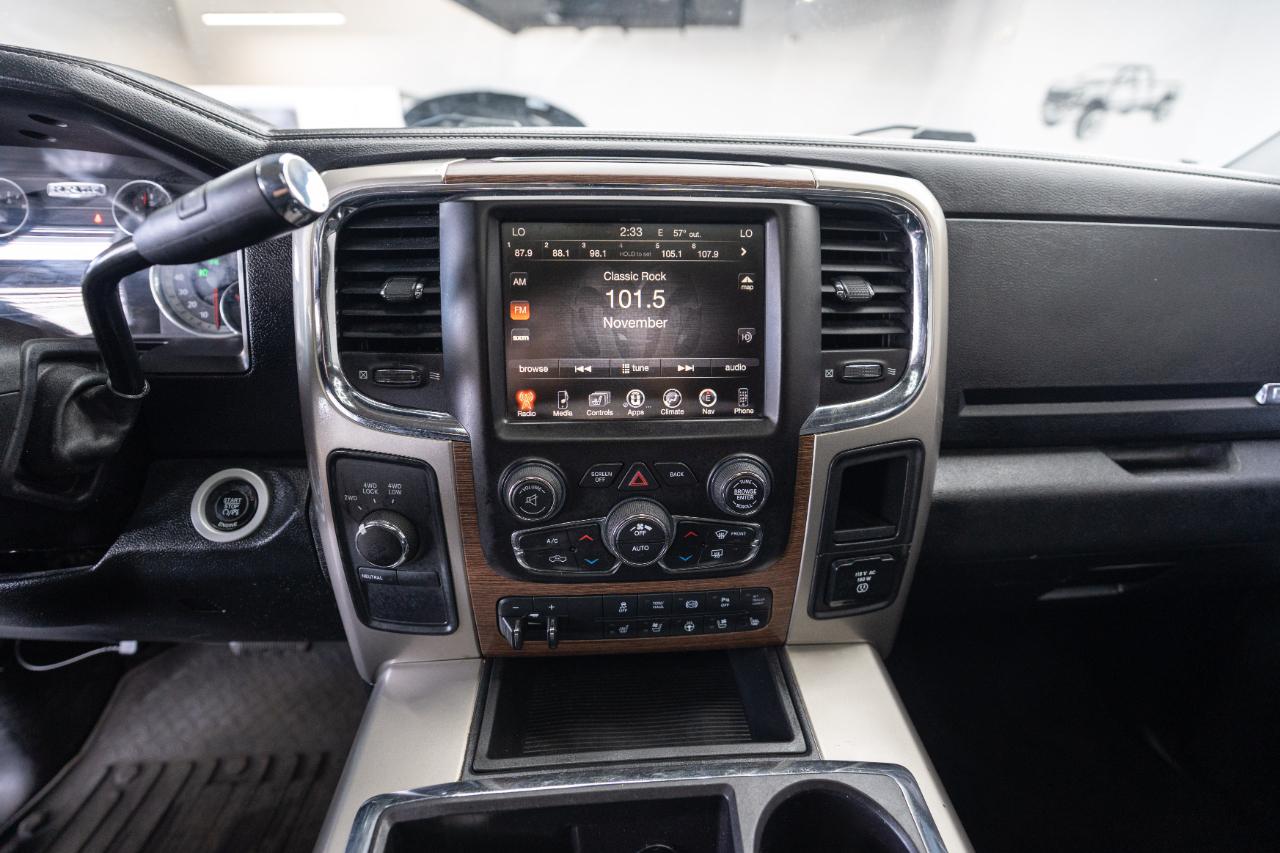 RAM 3500 Laramie Mega Cab 4WD DRW 2015