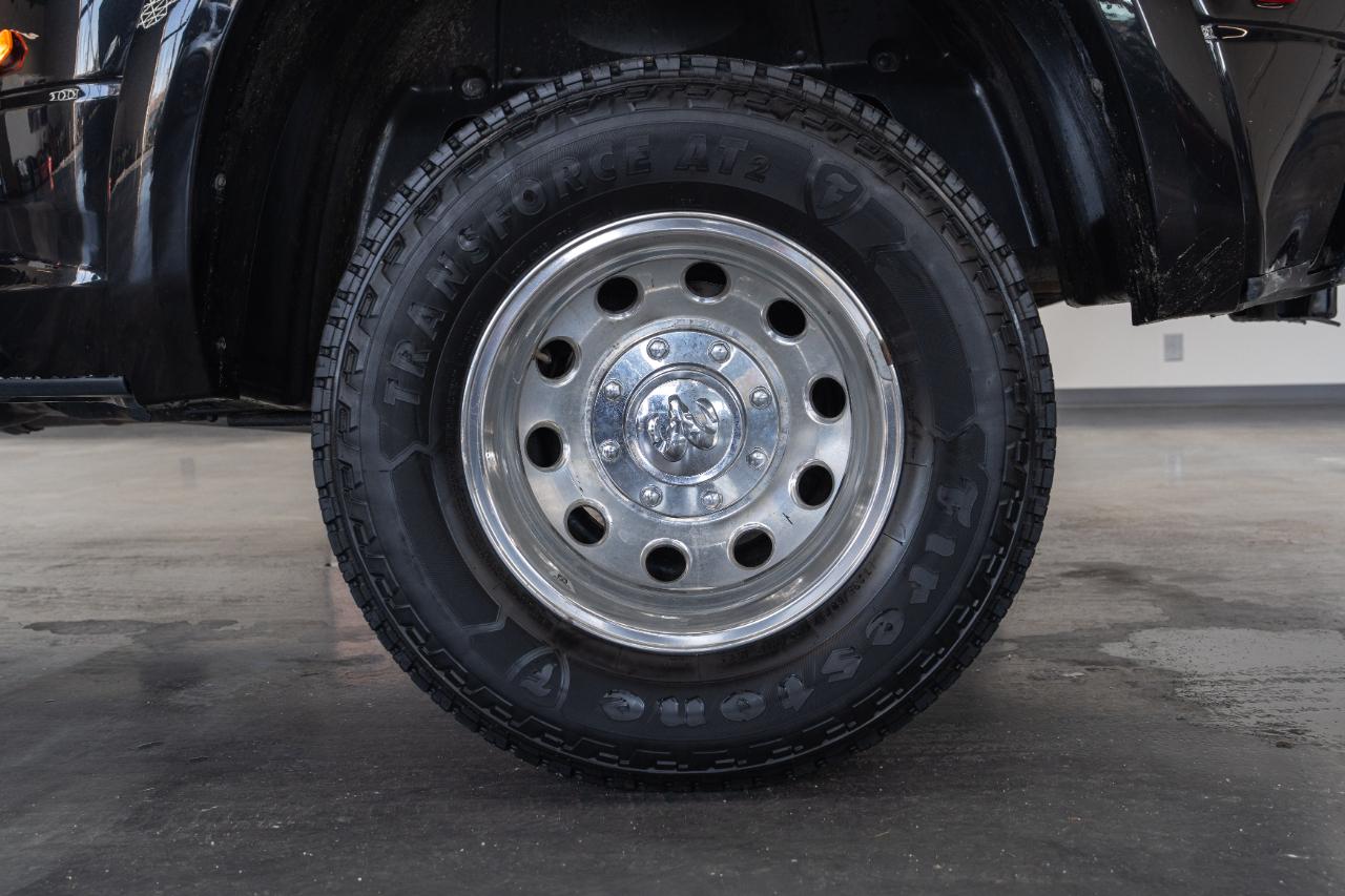 RAM 3500 Laramie Mega Cab 4WD DRW 2015