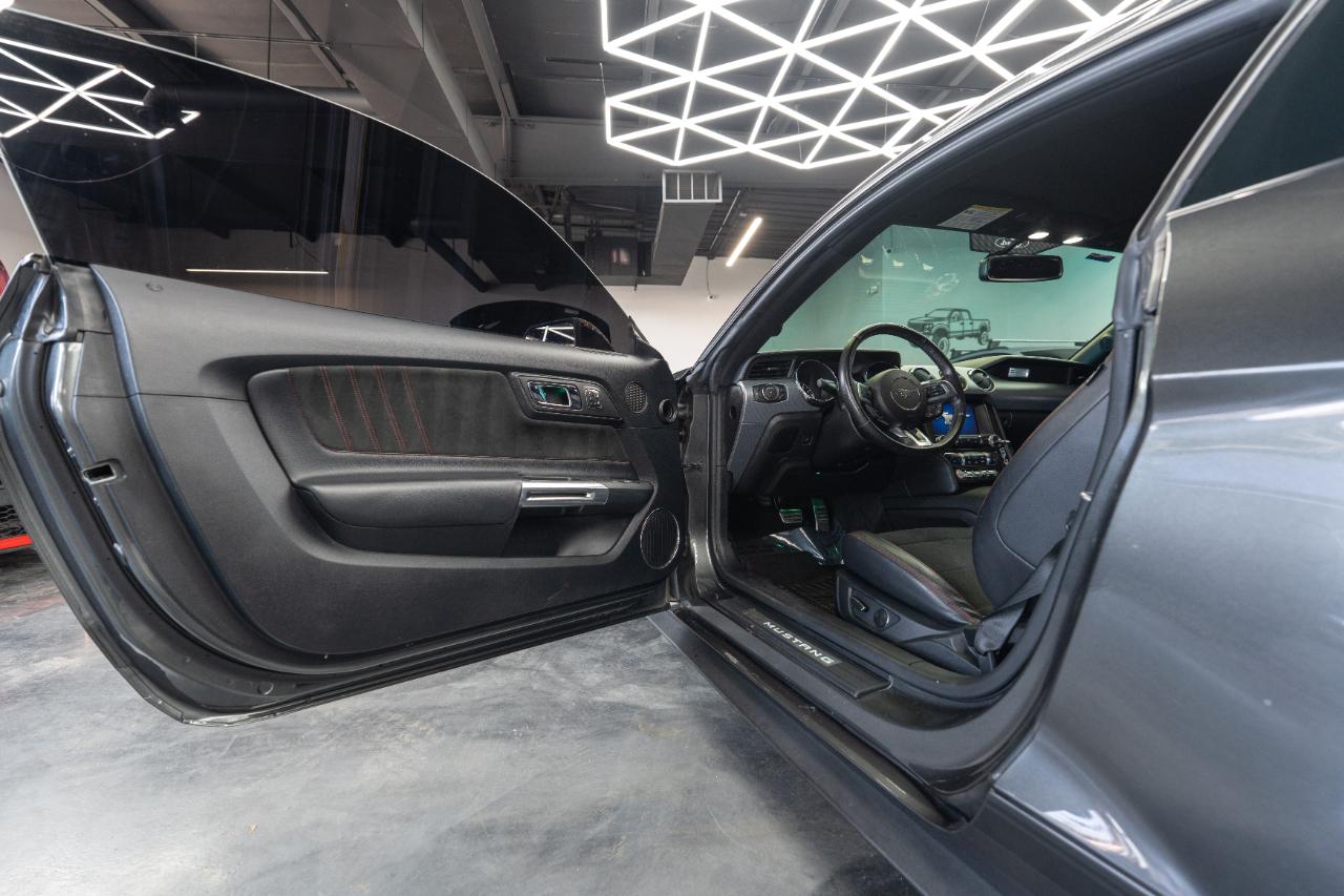 Ford Mustang GT Premium Coupe 2016