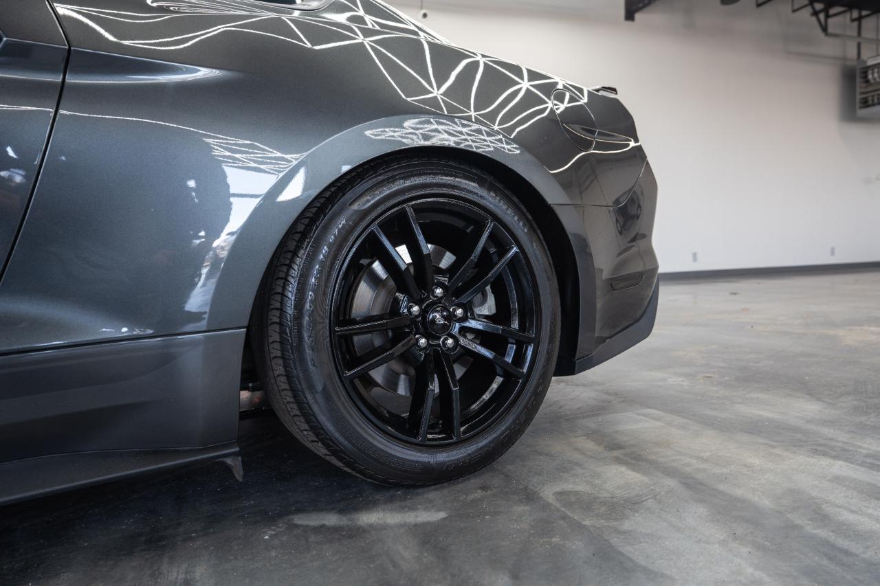 Ford Mustang GT Premium Coupe 2016