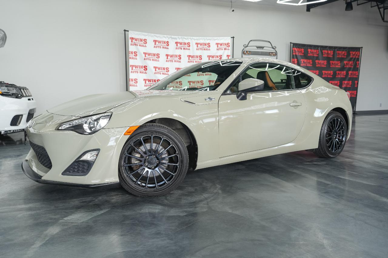 Scion FR-S 6MT 2016
