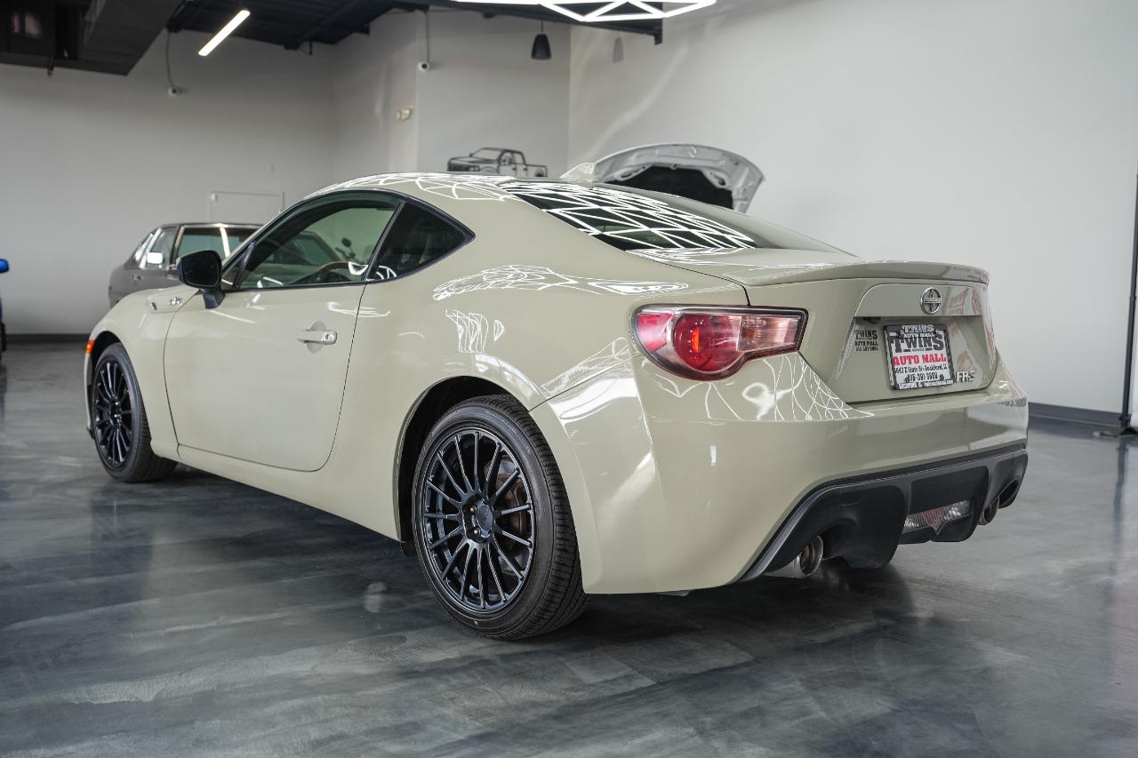 Scion FR-S 6MT 2016