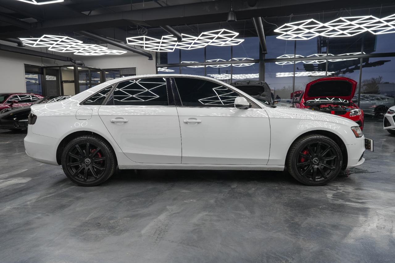 Audi A4 2.0T Premium Sedan quattro Manual 2013