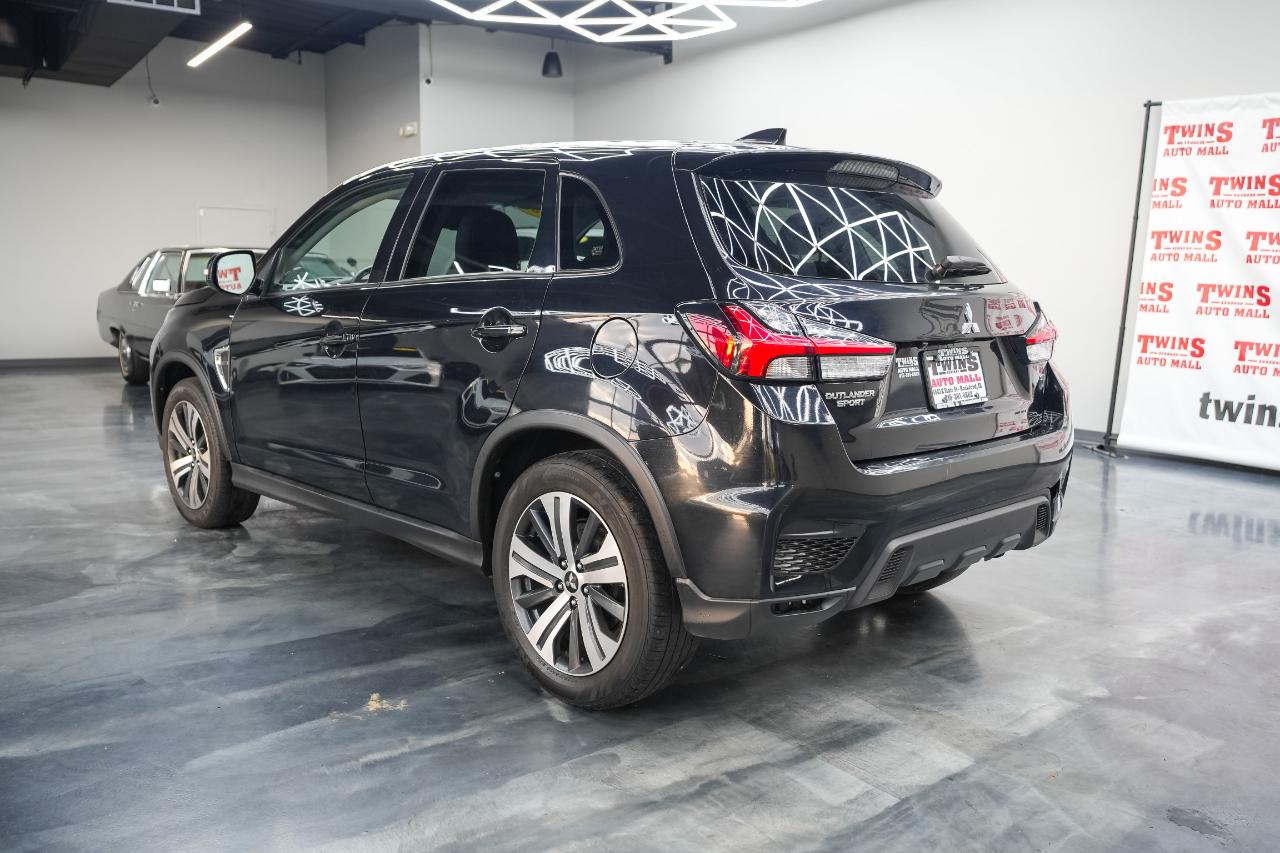 Mitsubishi Outlander Sport 2.0 ES 4WD 2024