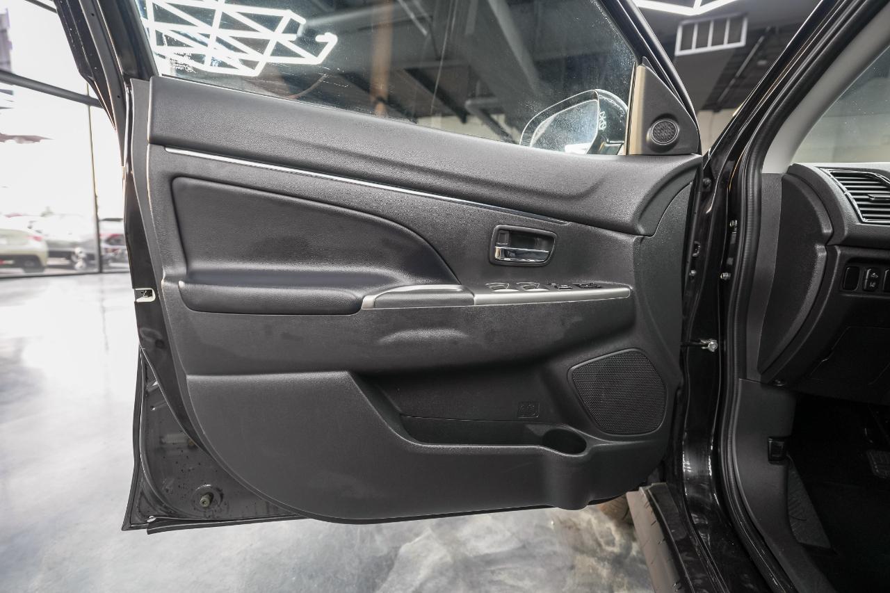 Mitsubishi Outlander Sport 2.0 ES 4WD 2024