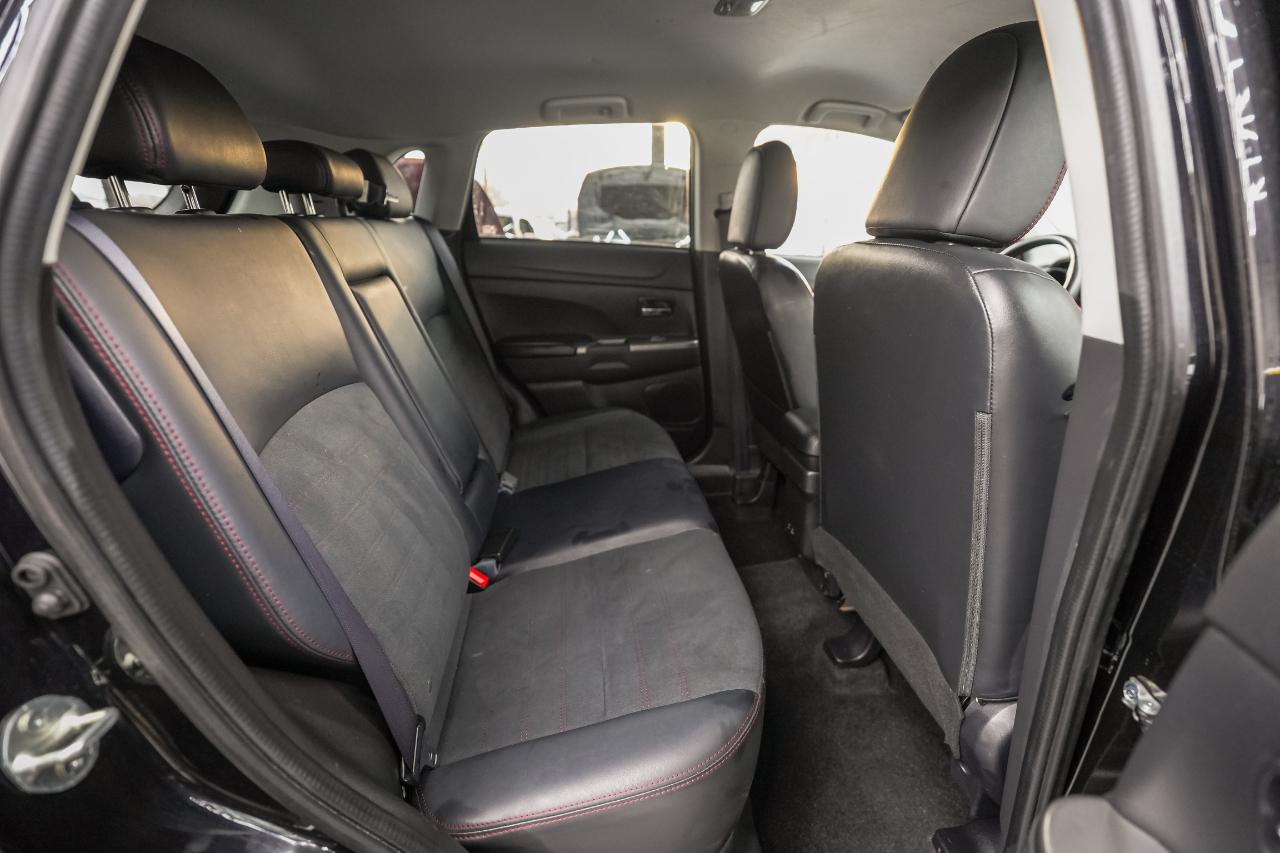 Mitsubishi Outlander Sport 2.0 ES 4WD 2024