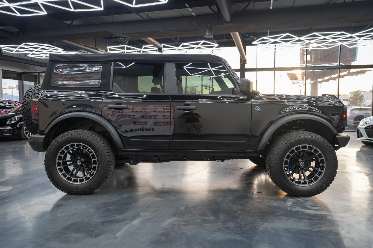 Ford Bronco Base 4-Door 2022