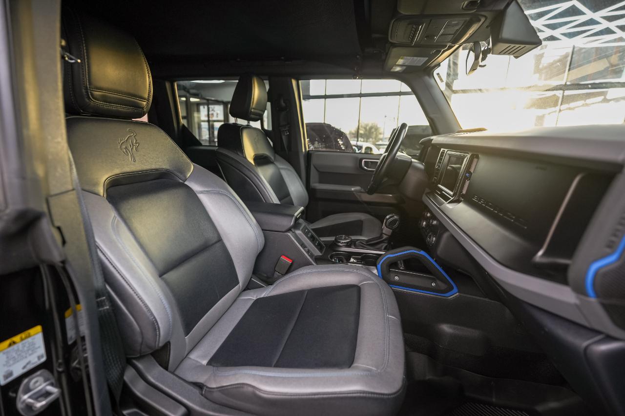 Ford Bronco Base 4-Door 2022