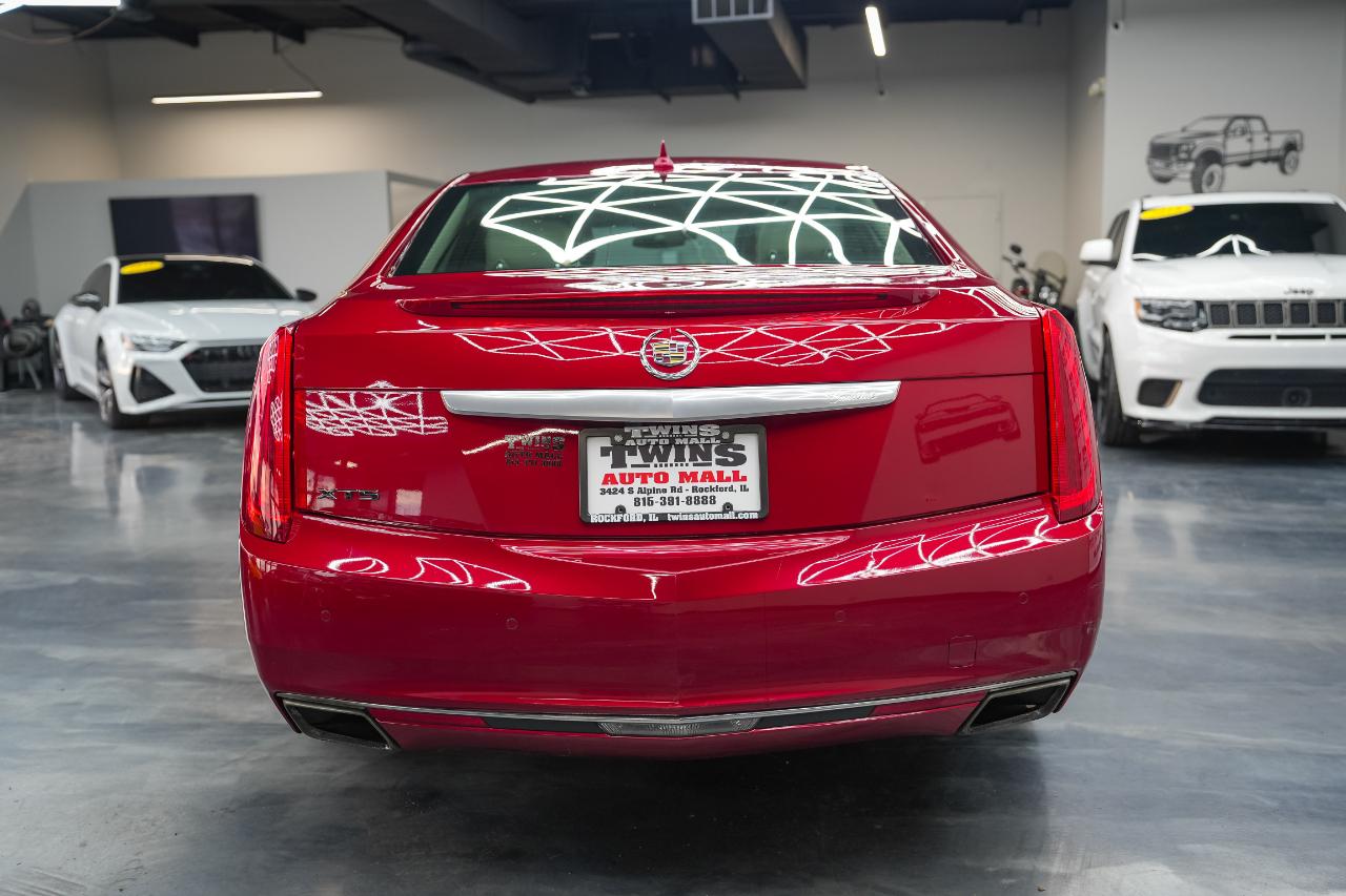 Cadillac XTS  2014