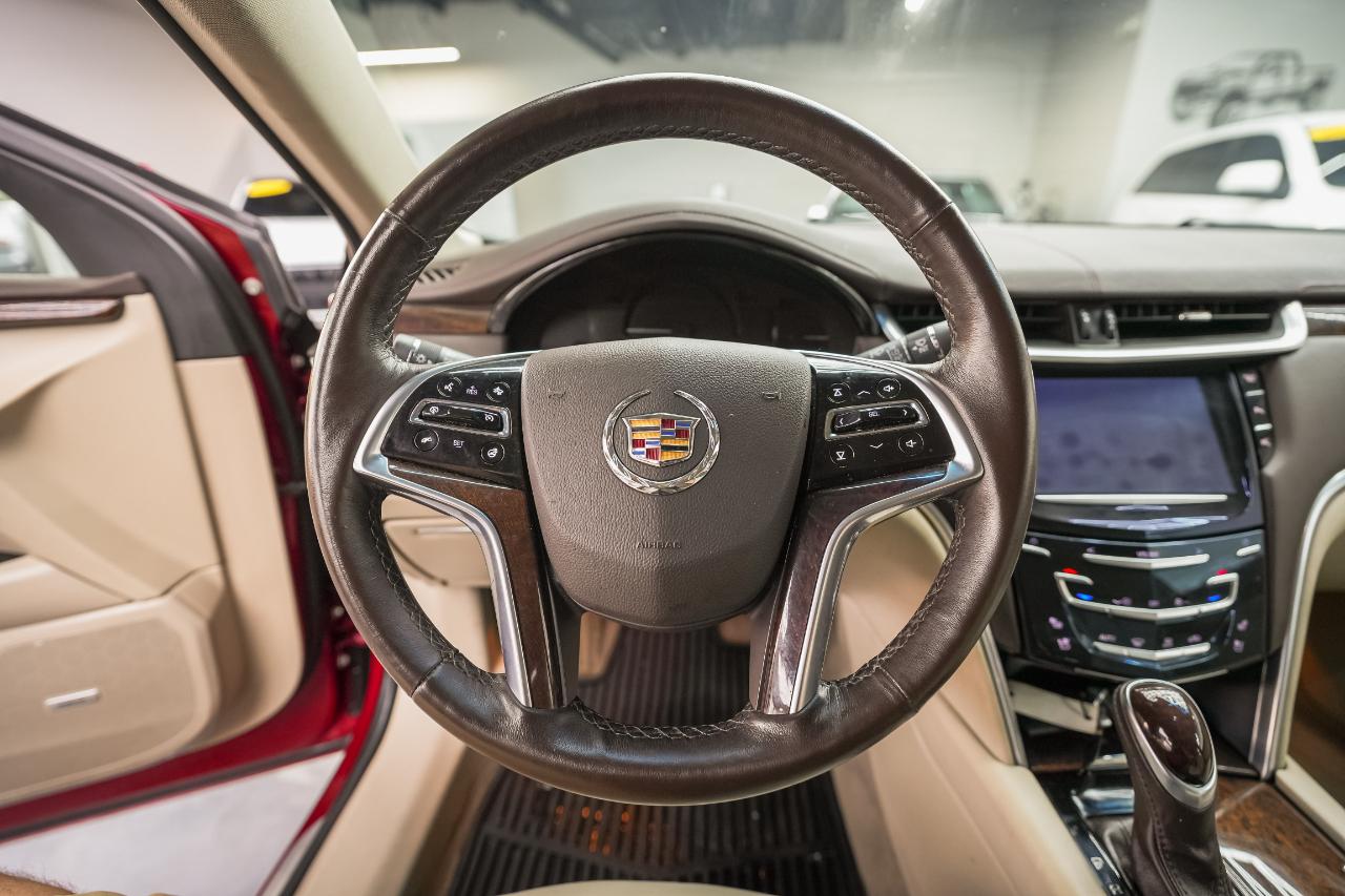 Cadillac XTS  2014