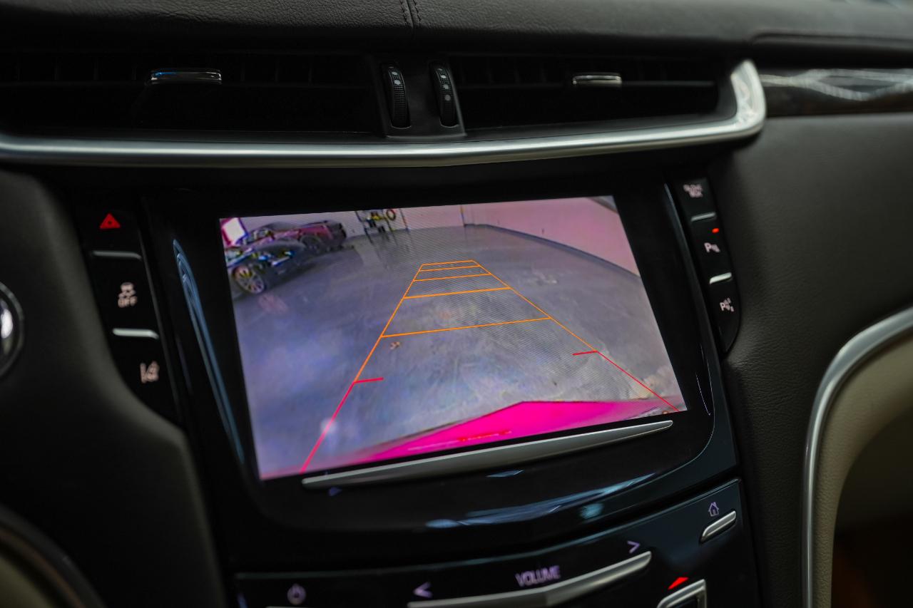 Cadillac XTS  2014