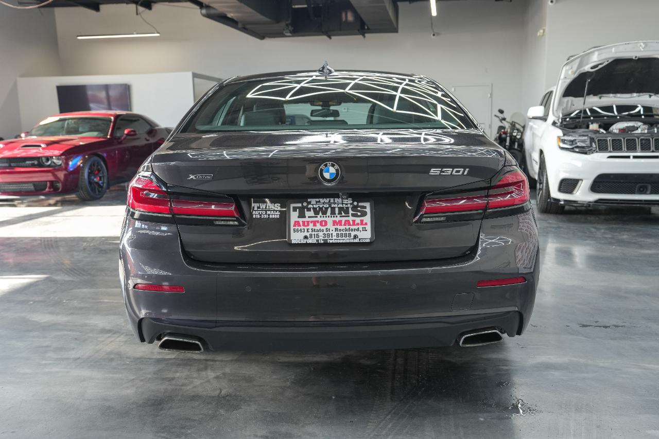 BMW 5-Series 530i xDrive 2021