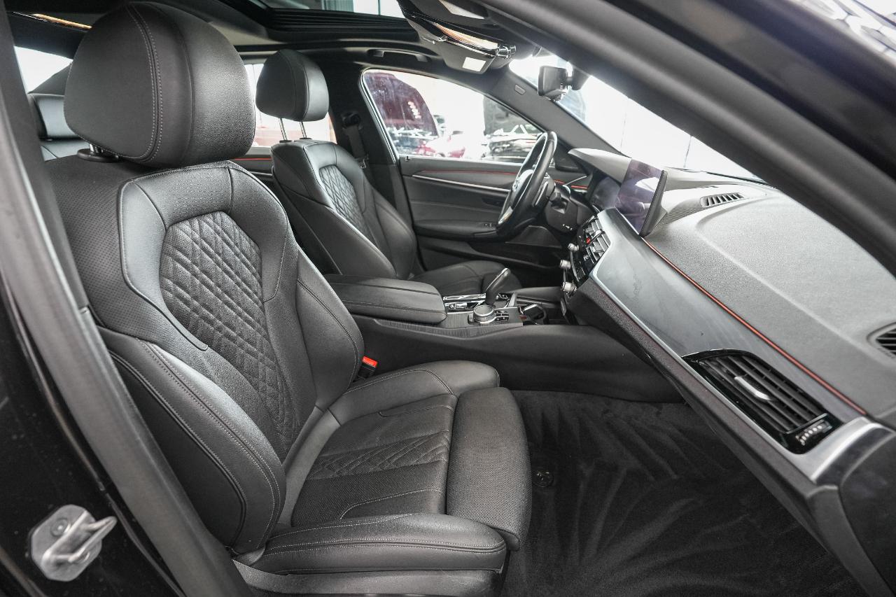 BMW 5-Series 530i xDrive 2021