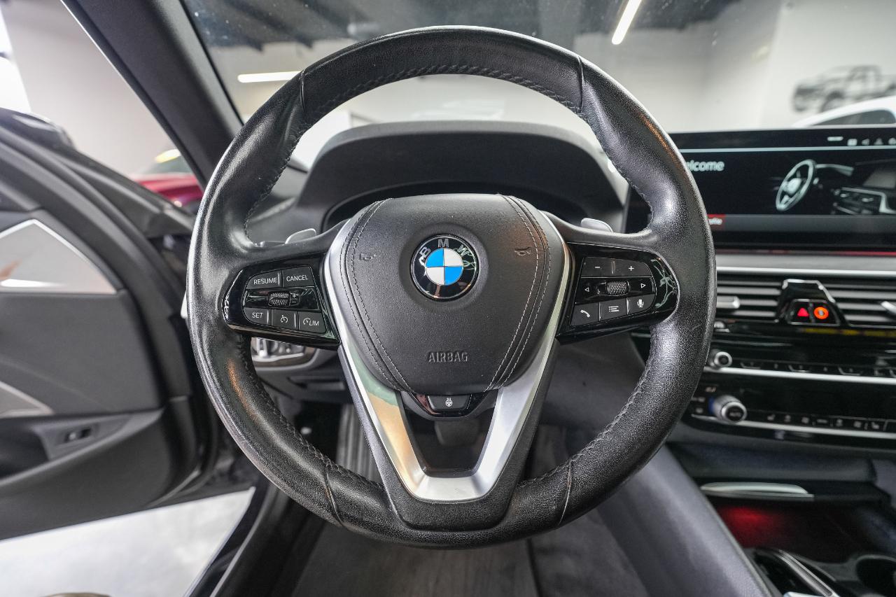 BMW 5-Series 530i xDrive 2021