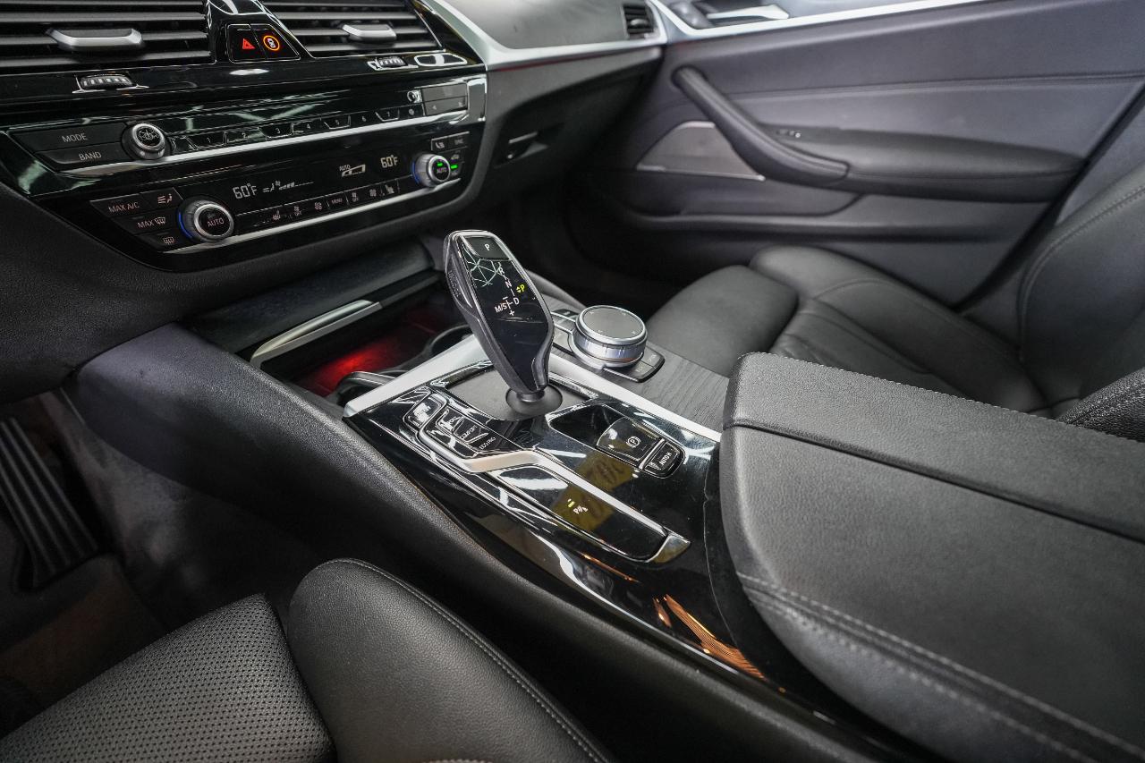 BMW 5-Series 530i xDrive 2021