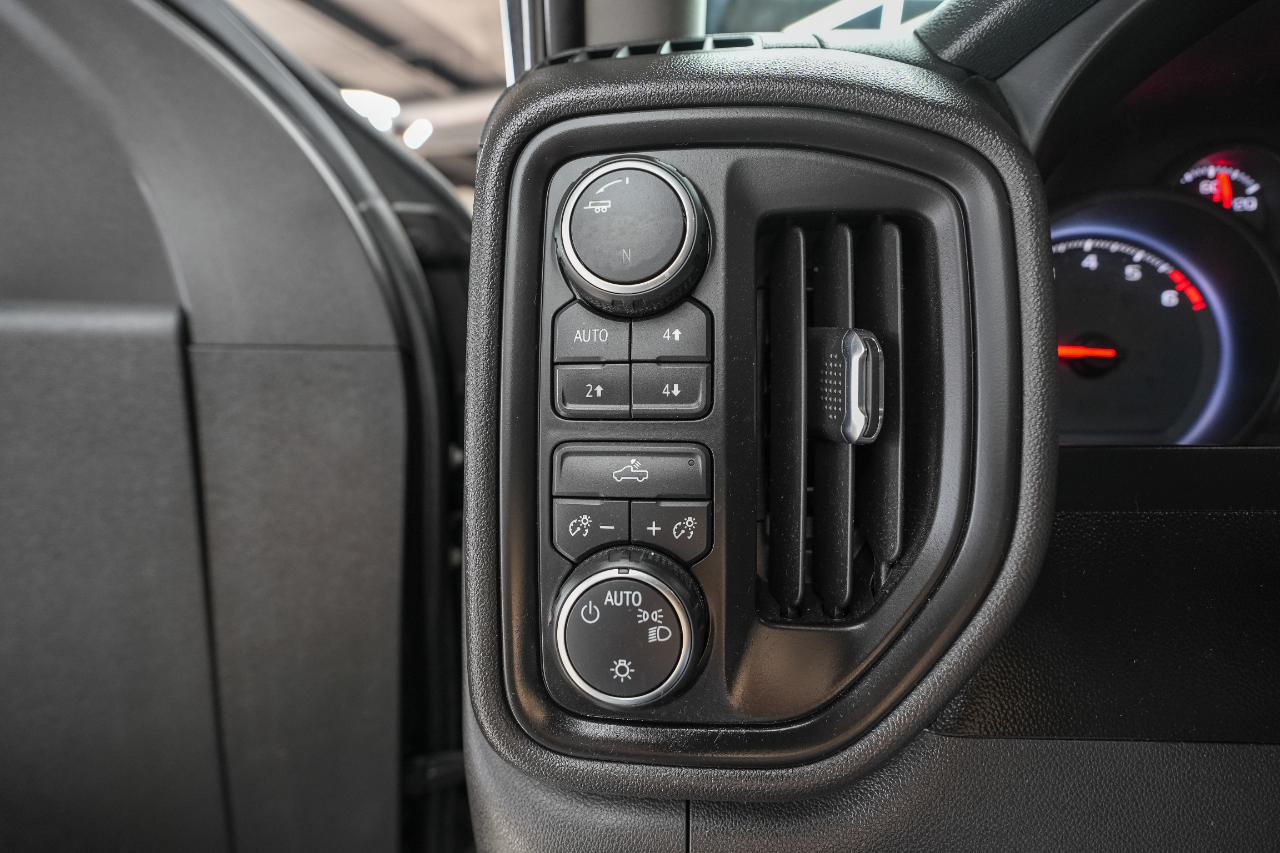 Chevrolet Silverado 1500 4WD Crew Cab 147" Custom Trail Boss 2019