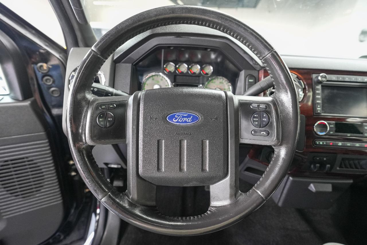 Ford F-350 SD Lariat Crew Cab 4WD 2010