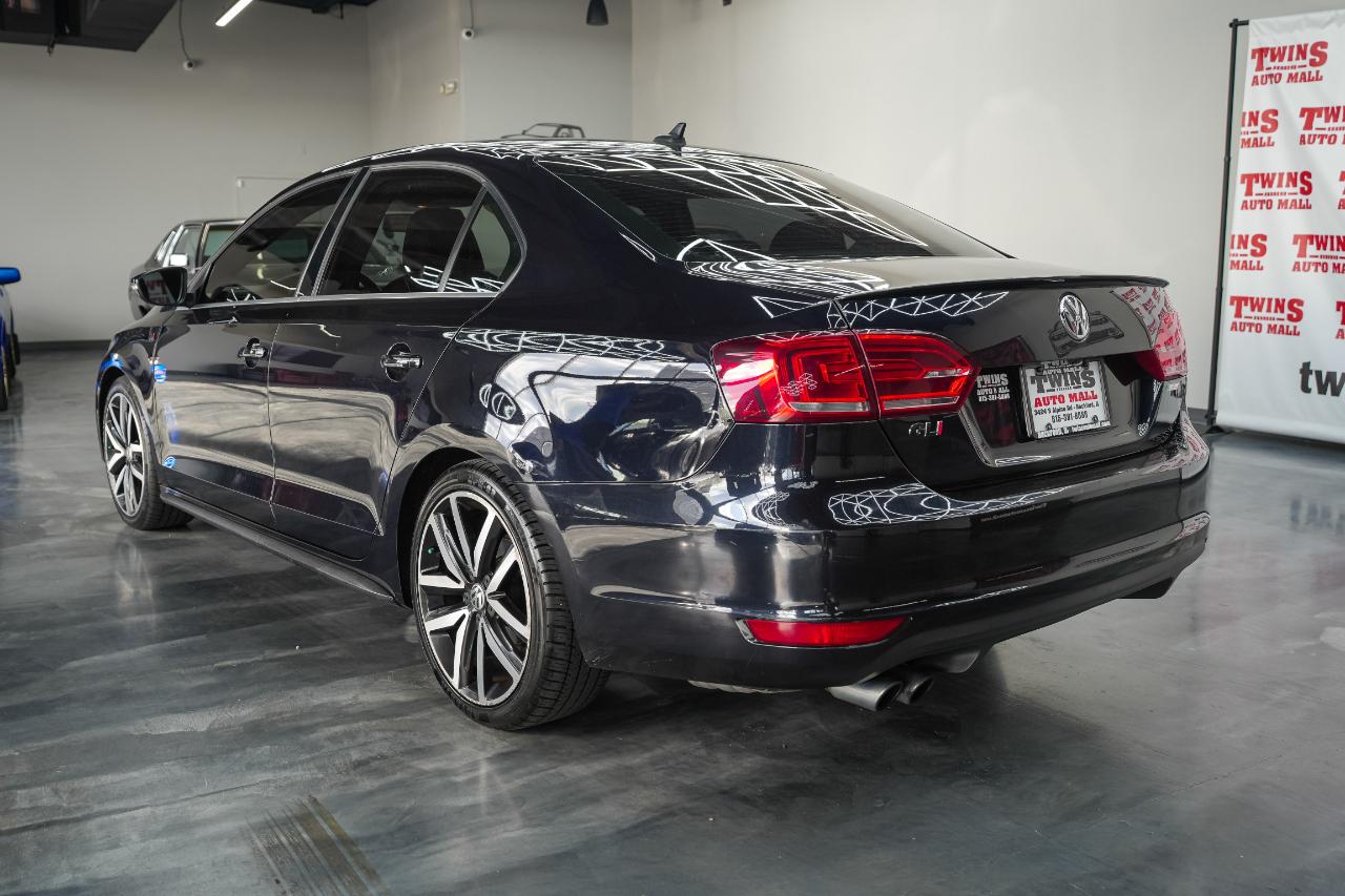 Volkswagen Jetta GLI PZEV 2013