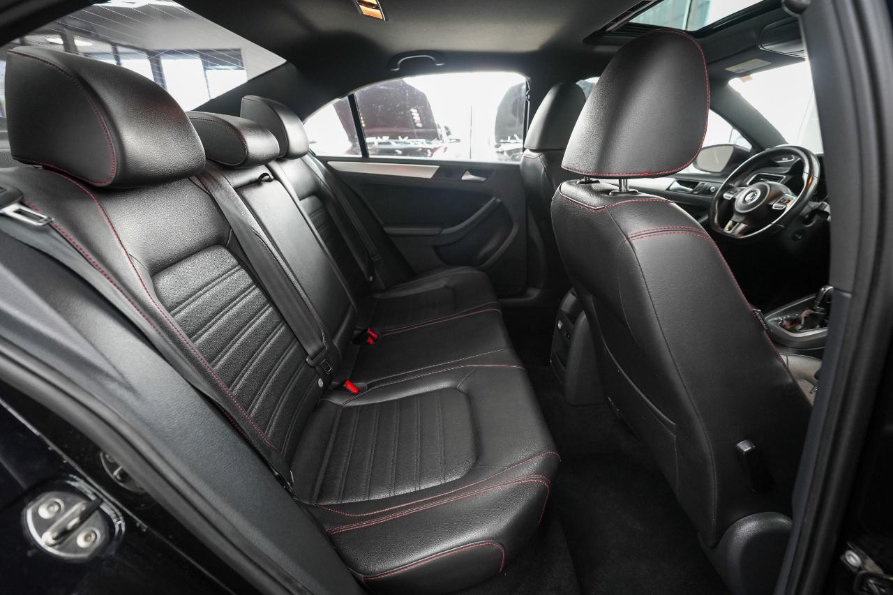 Volkswagen Jetta GLI PZEV 2013