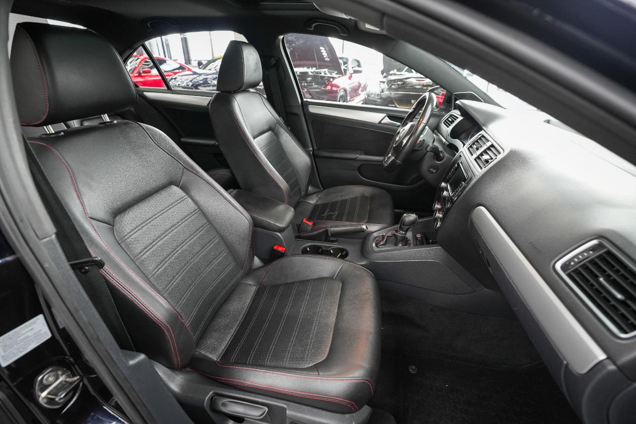 Volkswagen Jetta GLI PZEV 2013