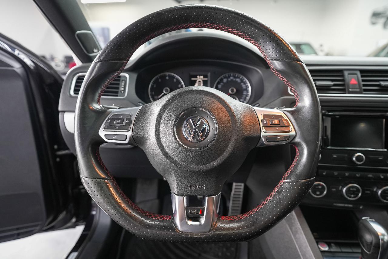 Volkswagen Jetta GLI PZEV 2013