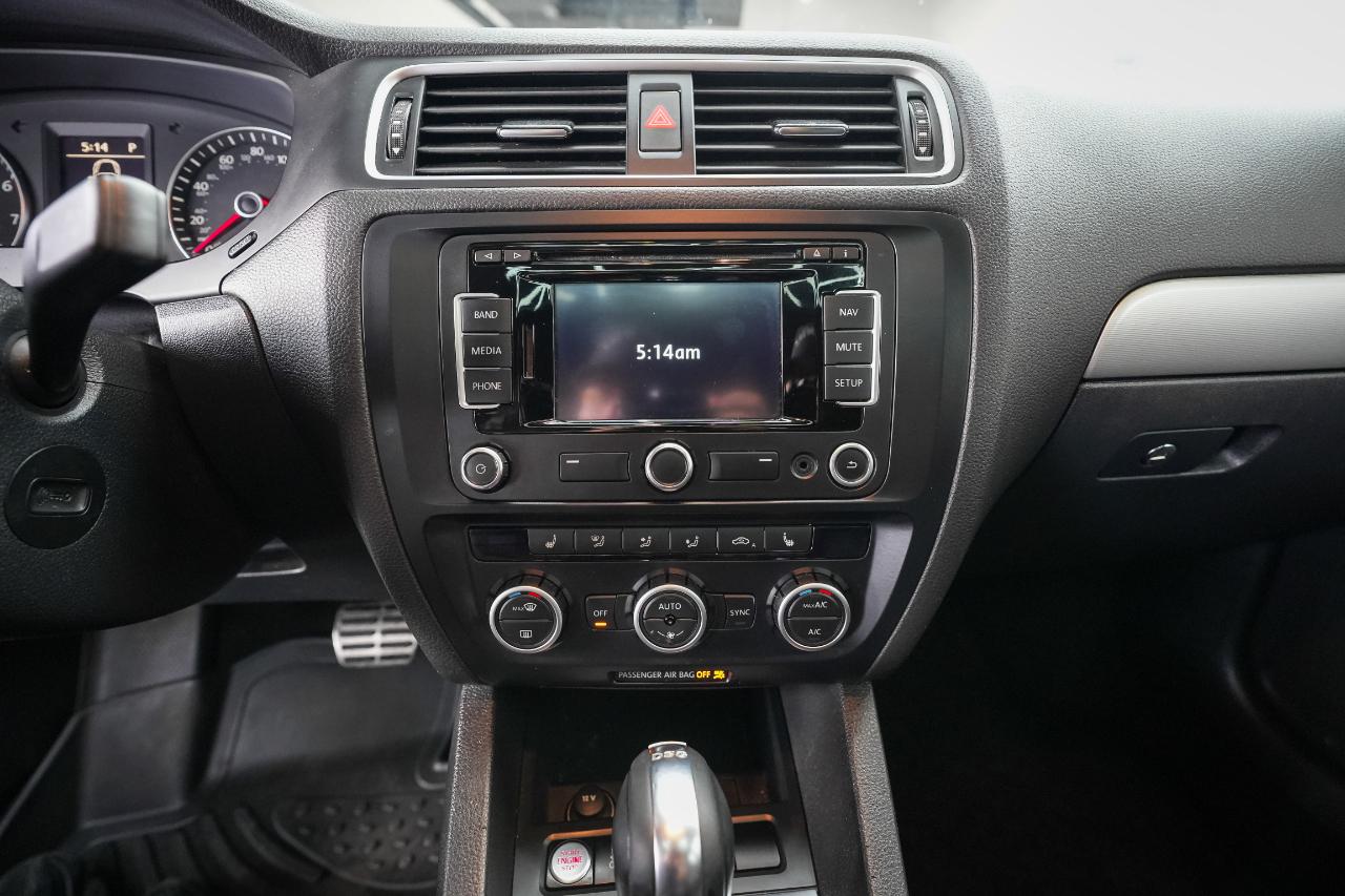 Volkswagen Jetta GLI PZEV 2013