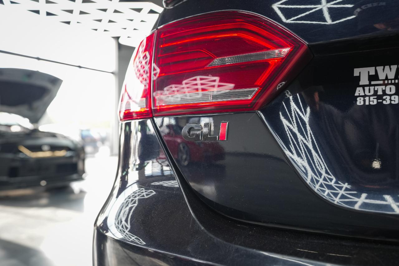 Volkswagen Jetta GLI PZEV 2013