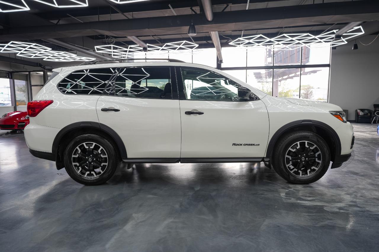 Nissan Pathfinder SL 4WD 2020