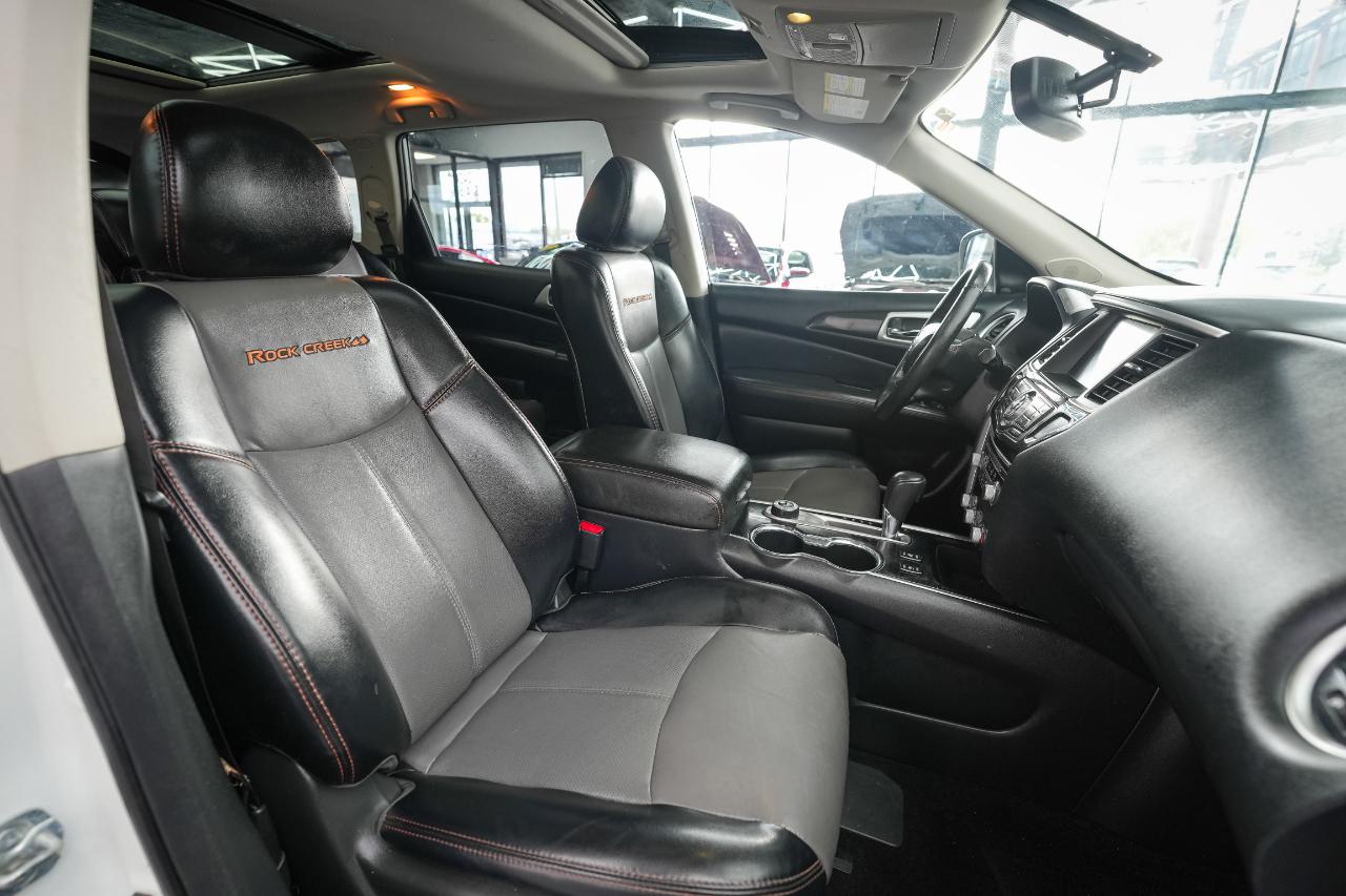 Nissan Pathfinder SL 4WD 2020