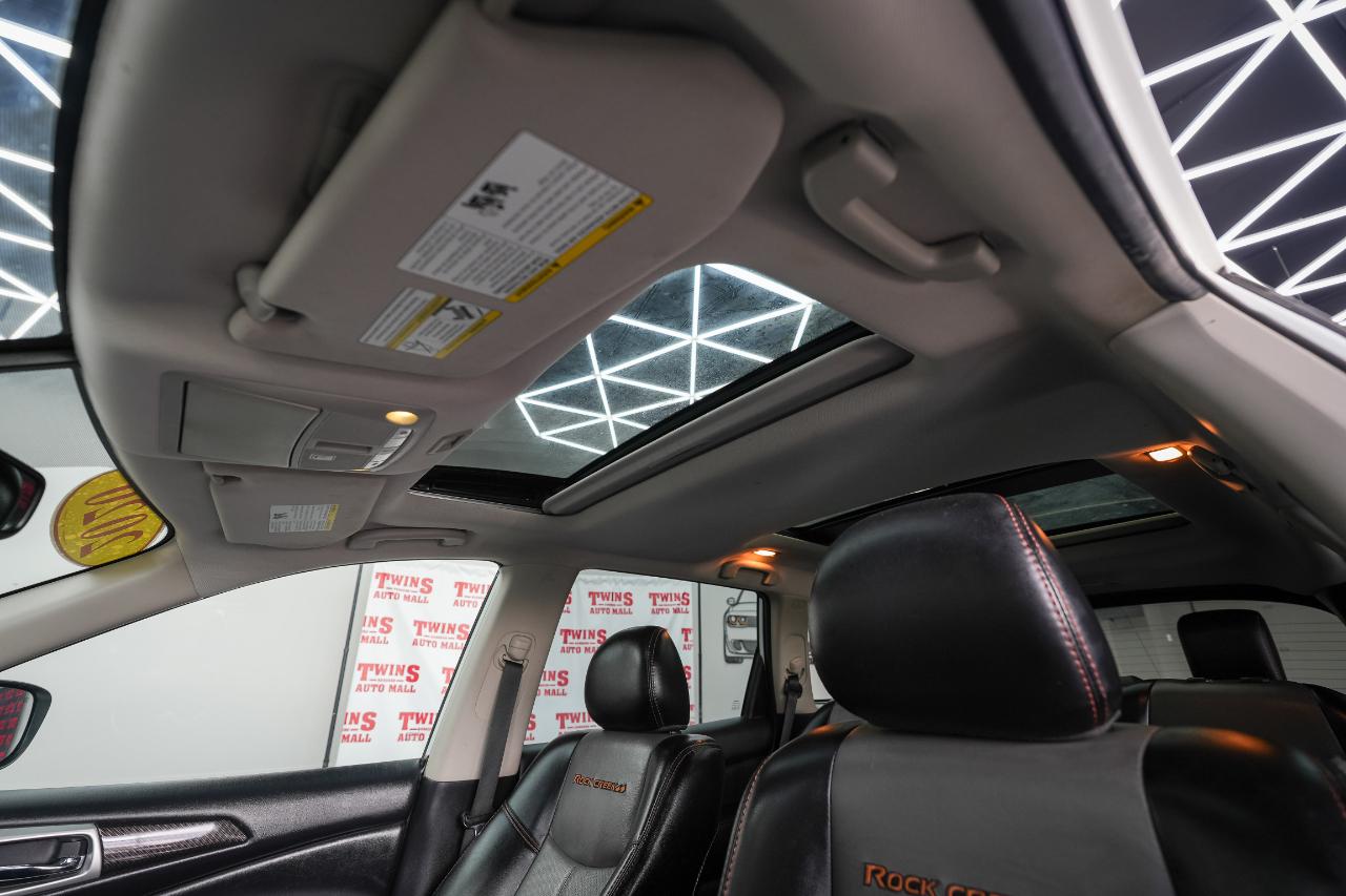 Nissan Pathfinder SL 4WD 2020
