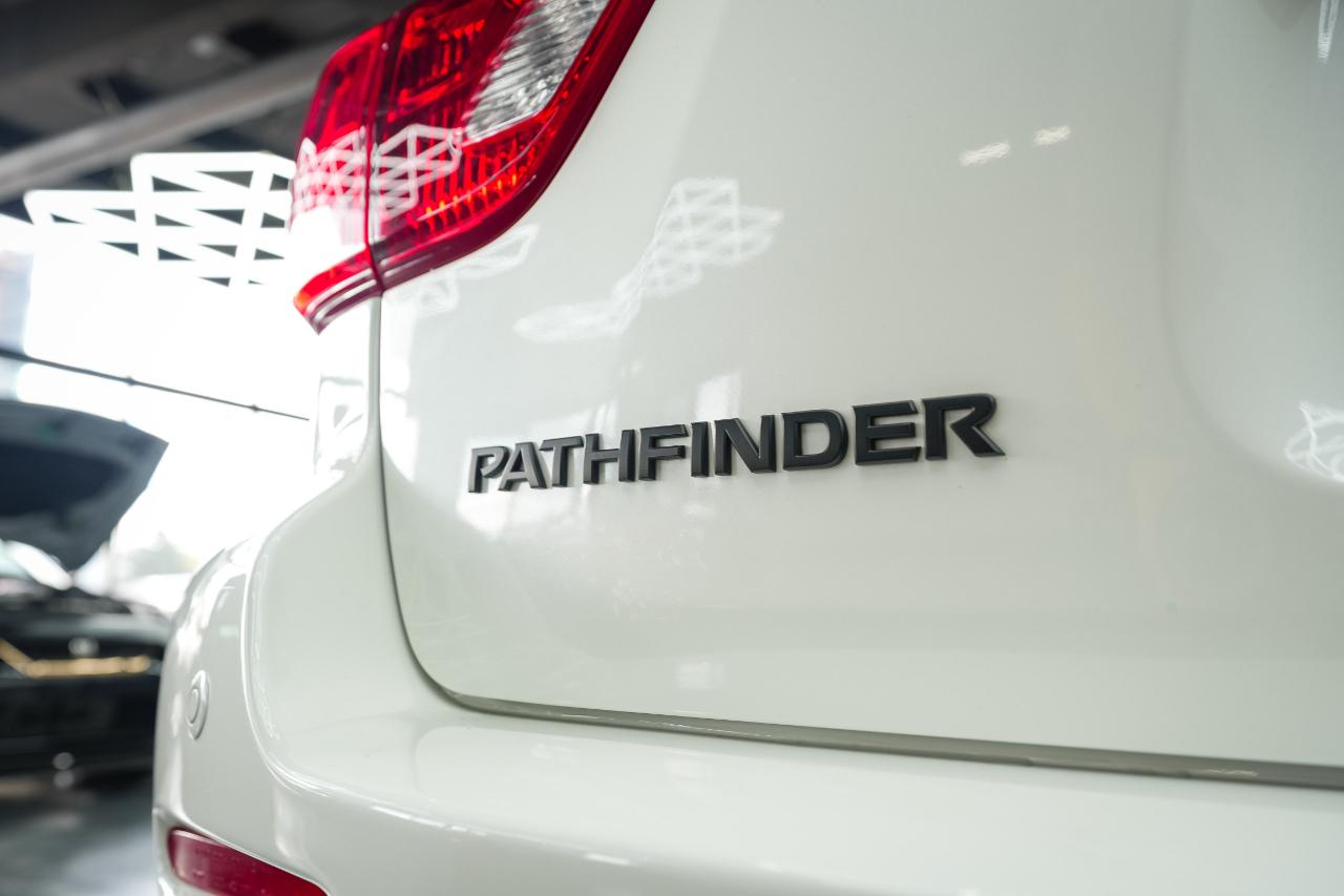 Nissan Pathfinder SL 4WD 2020