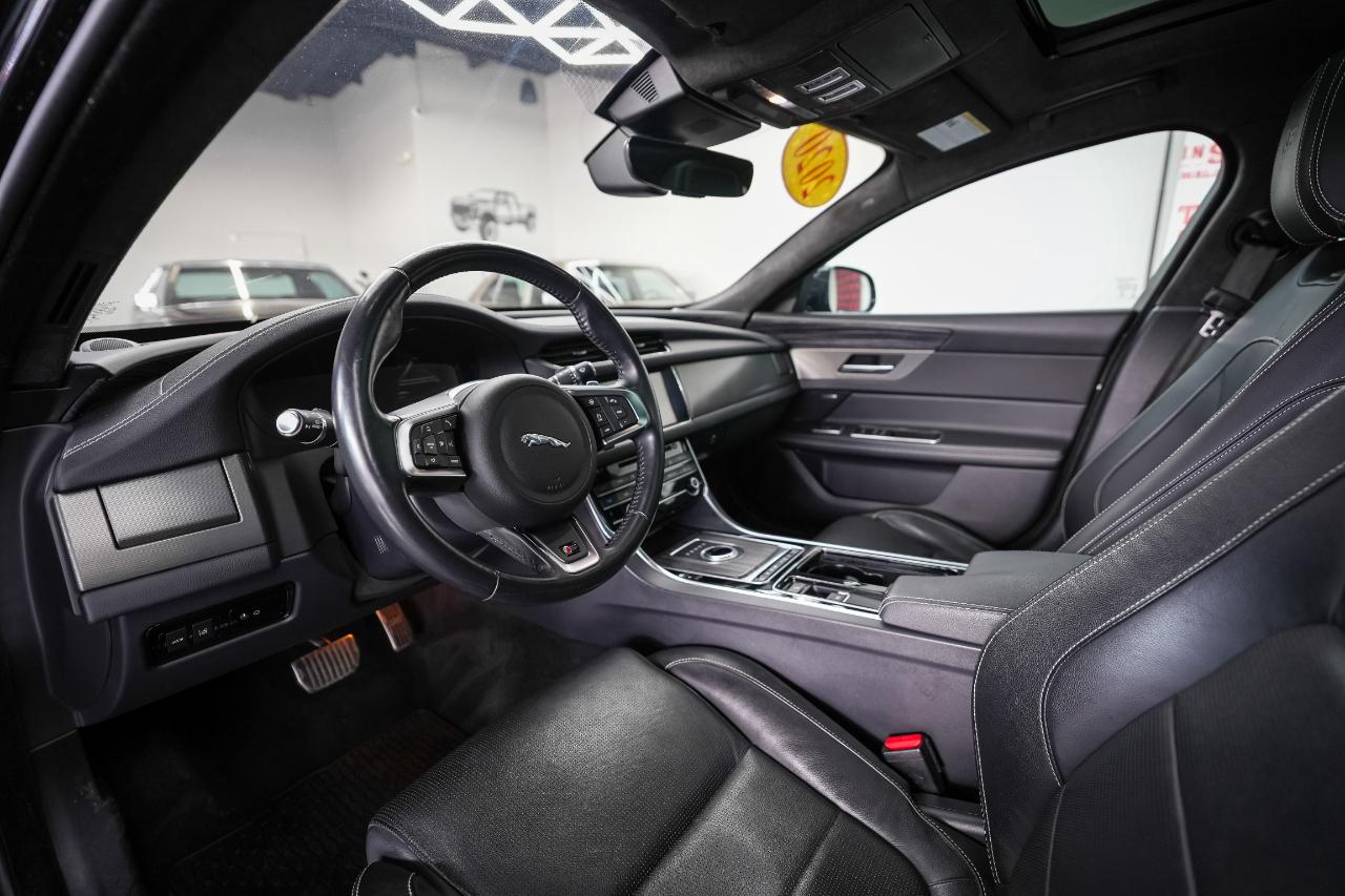 Jaguar XF-Series S AWD 2020