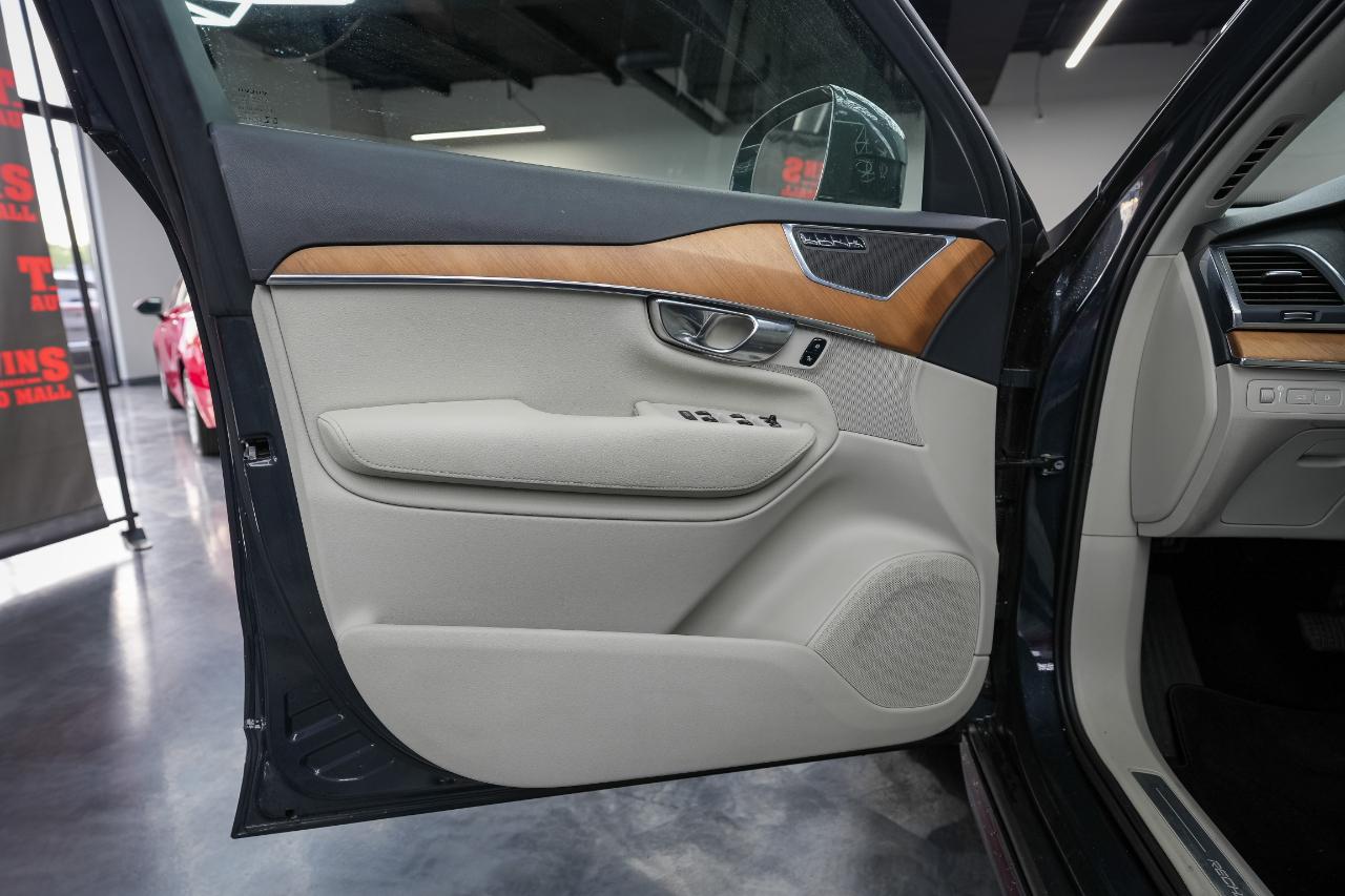 Volvo XC90 T8 R-Design Hybrid 2021