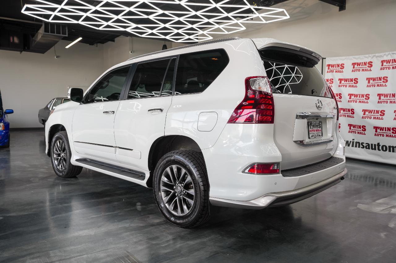 Lexus GX 460 Base 2017