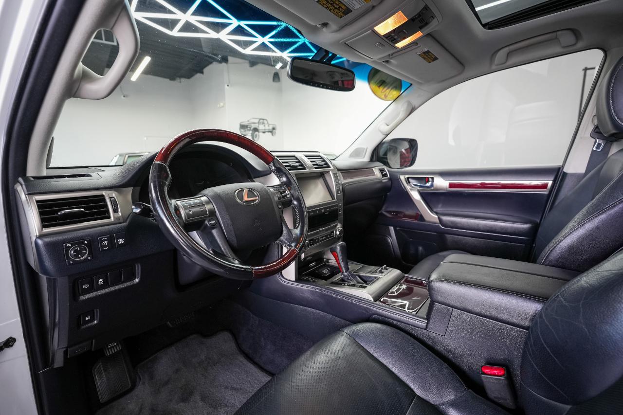 Lexus GX 460 Base 2017