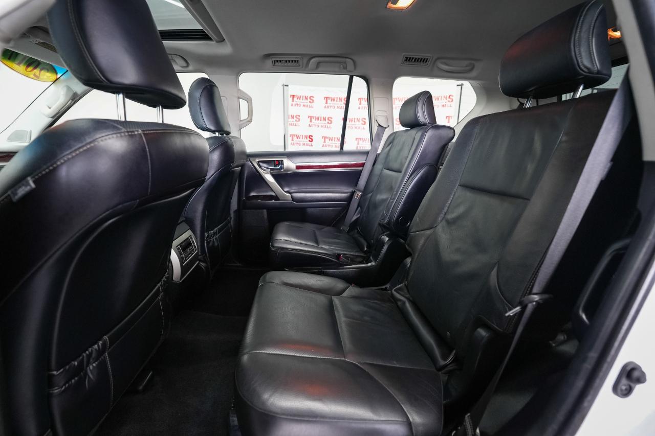 Lexus GX 460 Base 2017