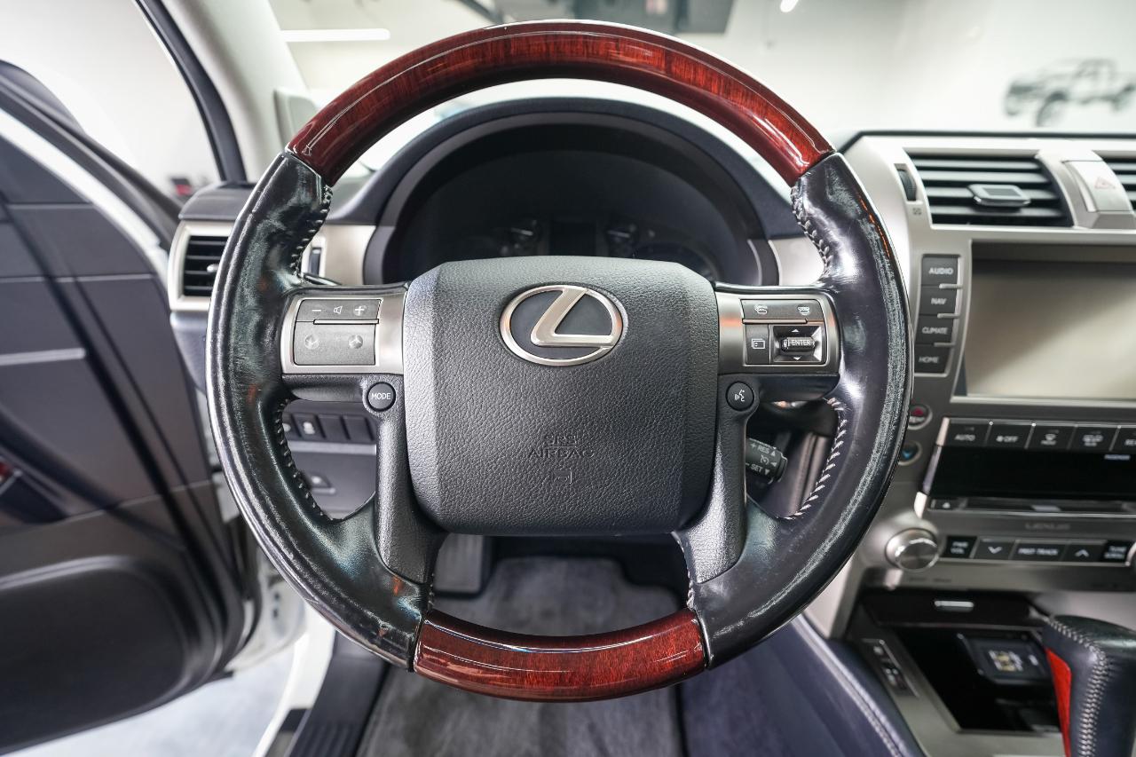 Lexus GX 460 Base 2017