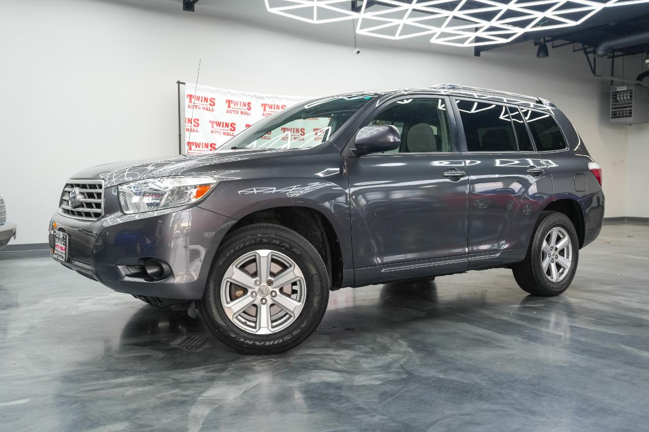 Toyota Highlander Base 2WD 2008