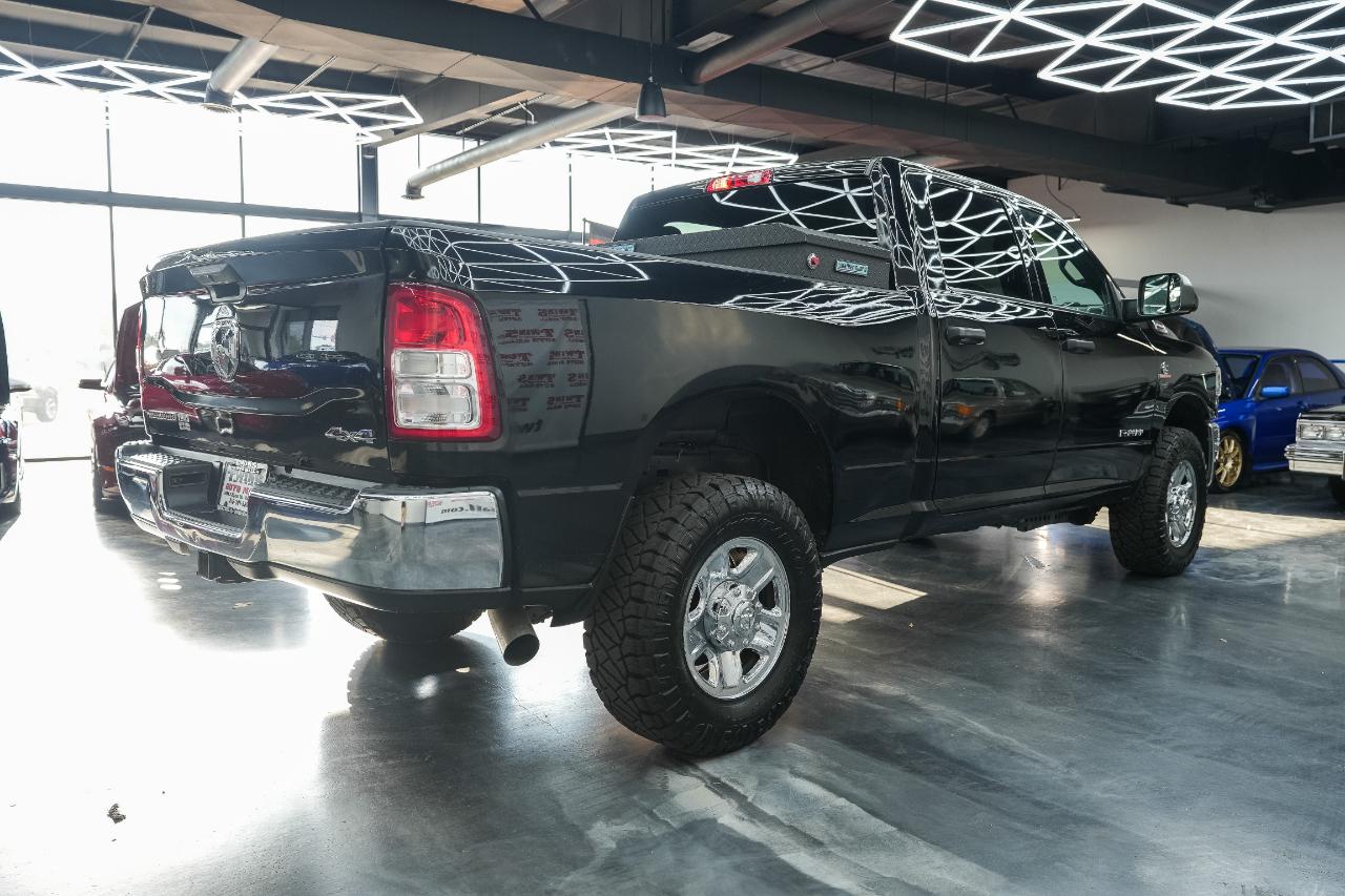 RAM 2500 Tradesman Crew Cab SWB 4WD 2022