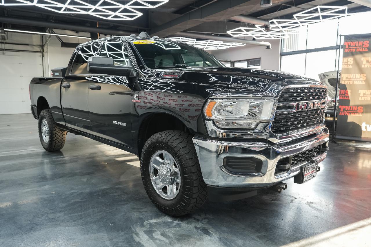 RAM 2500 Tradesman Crew Cab SWB 4WD 2022